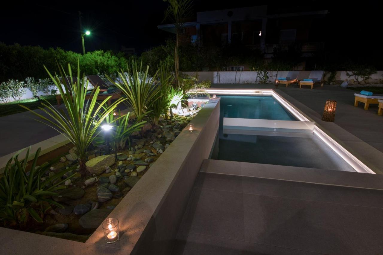 Eleanthi Modern Living Apartment Galatas  Bagian luar foto