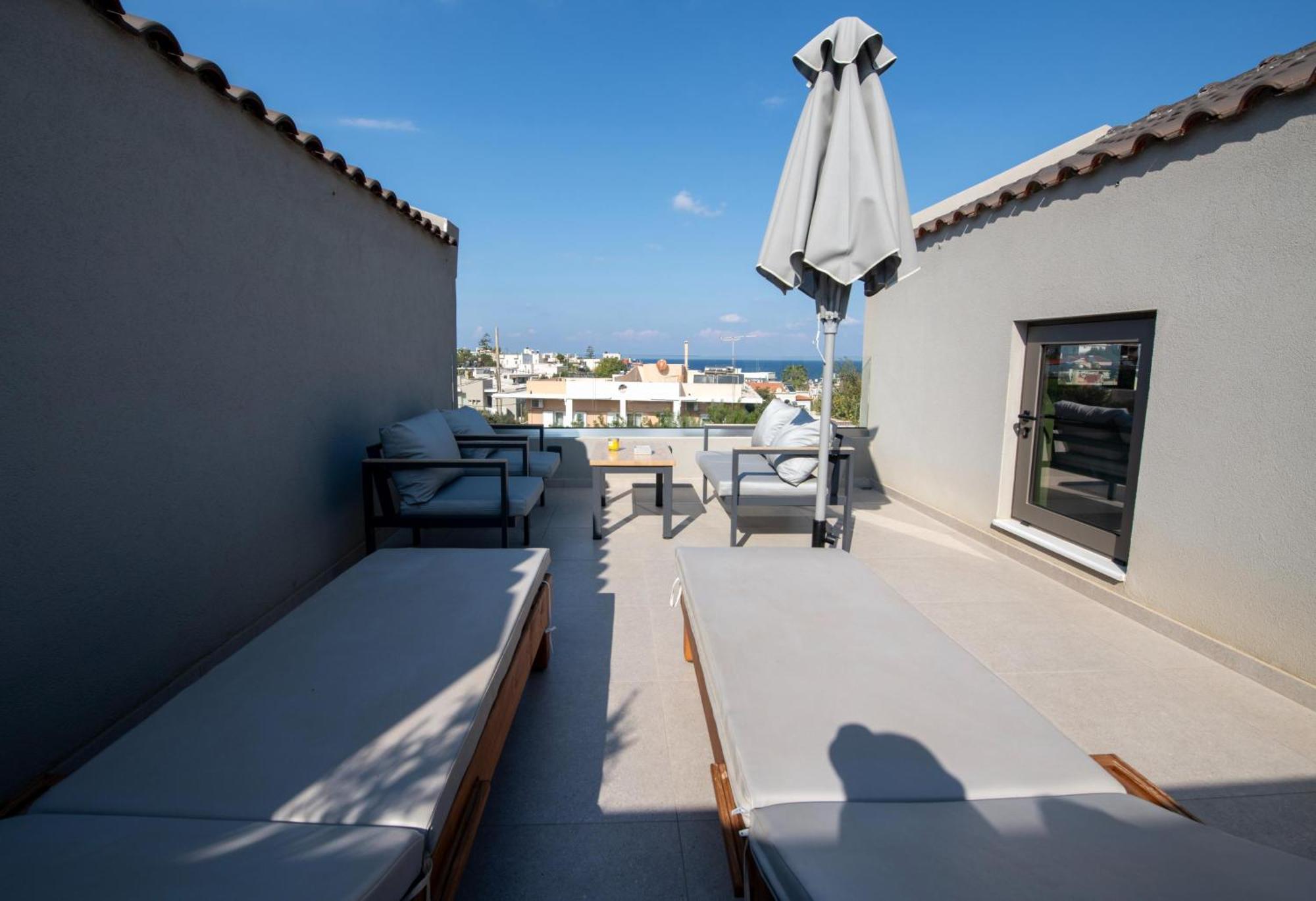 Eleanthi Modern Living Apartment Galatas  Bagian luar foto