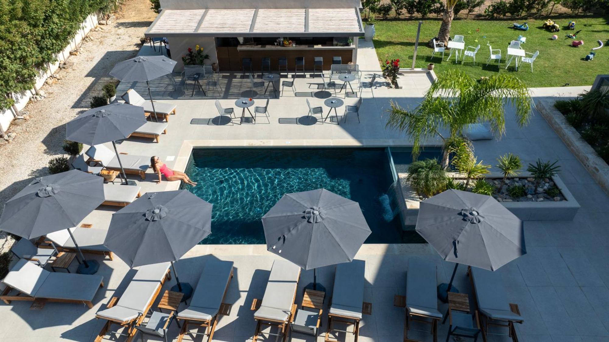 Eleanthi Modern Living Apartment Galatas  Bagian luar foto